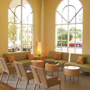 Hotel La Quinta By Wyndham Downtown