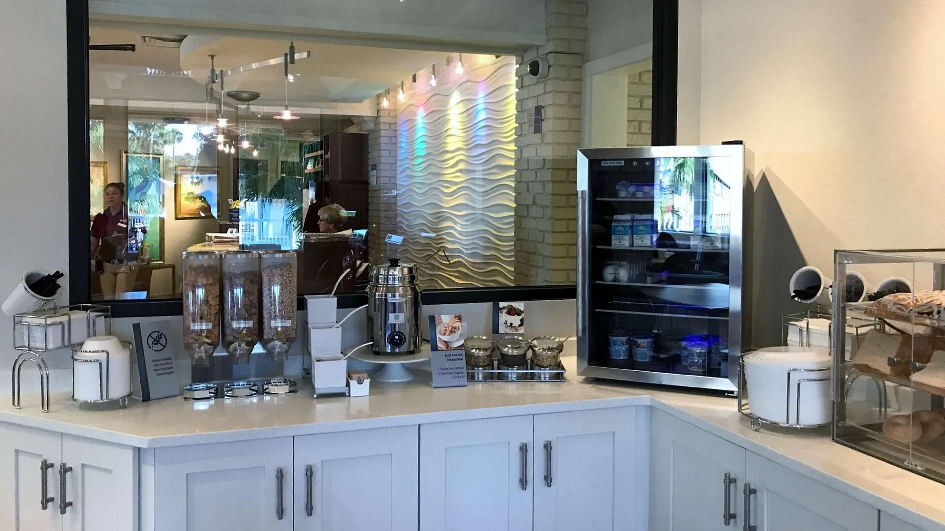 Best Western Plus Yacht Harbor Inn Dunedin 3*,