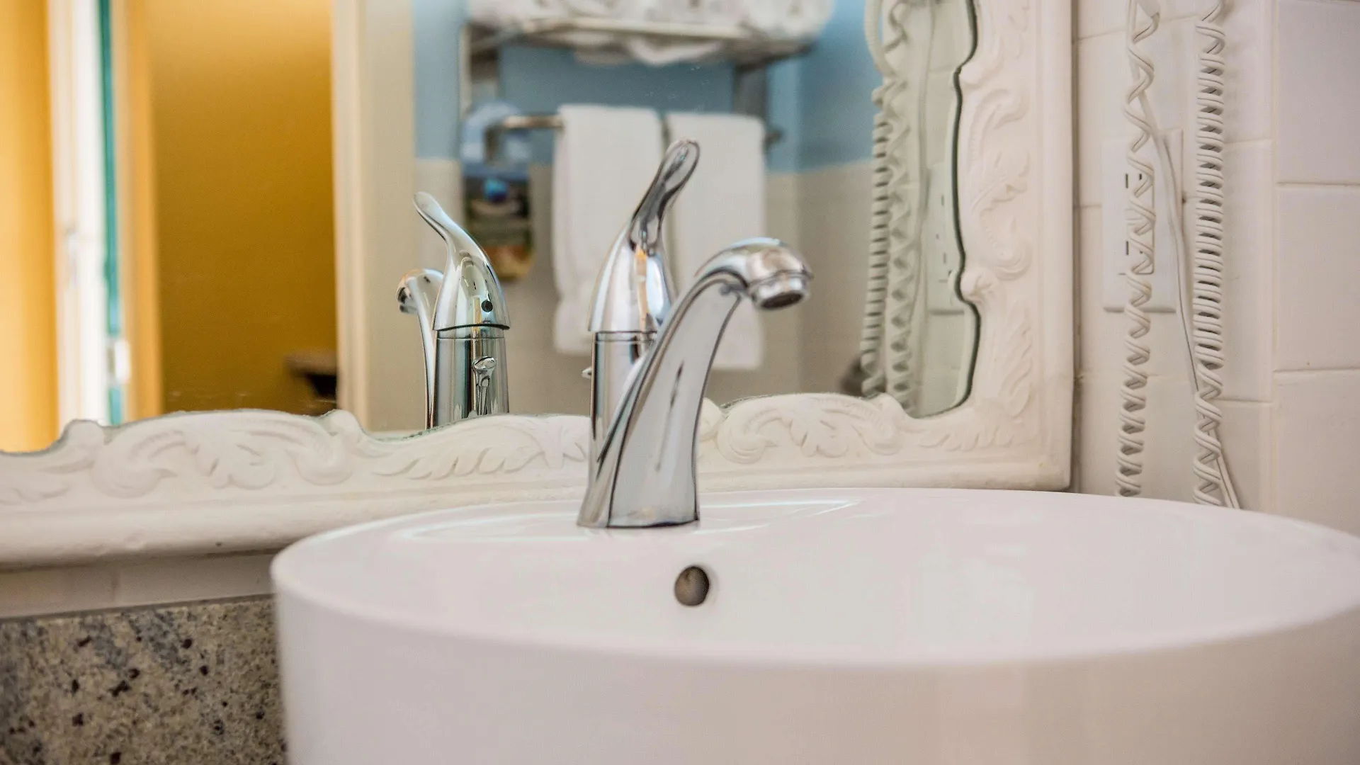 Best Western Plus Yacht Harbor Inn Dunedin