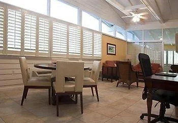 Best Western Plus Yacht Harbor Inn Dunedin